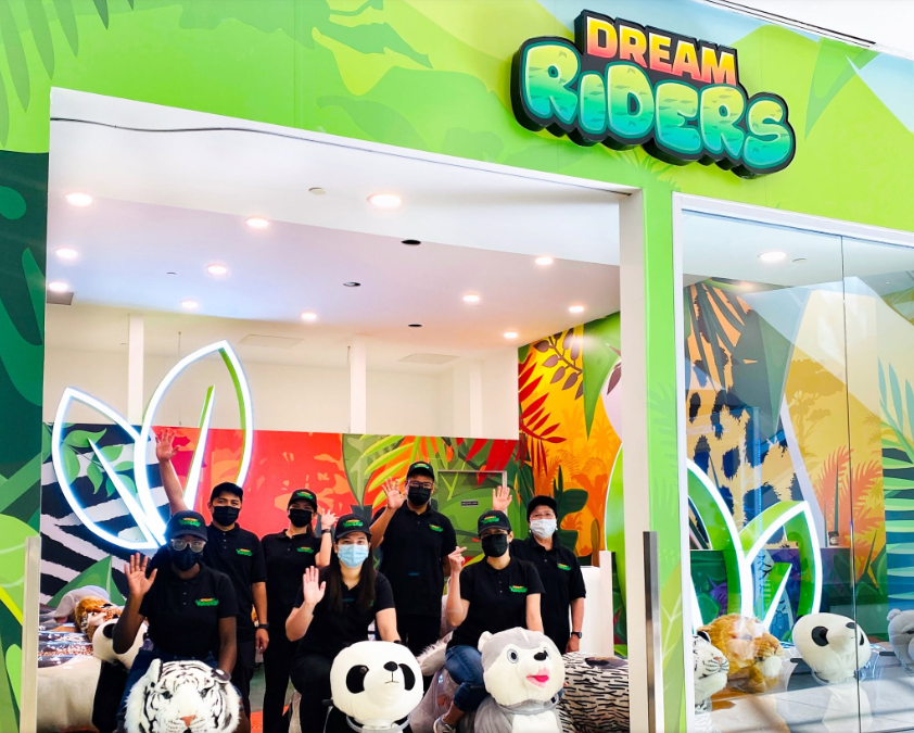 Dream Riders full storefront at West Edmonton Mall